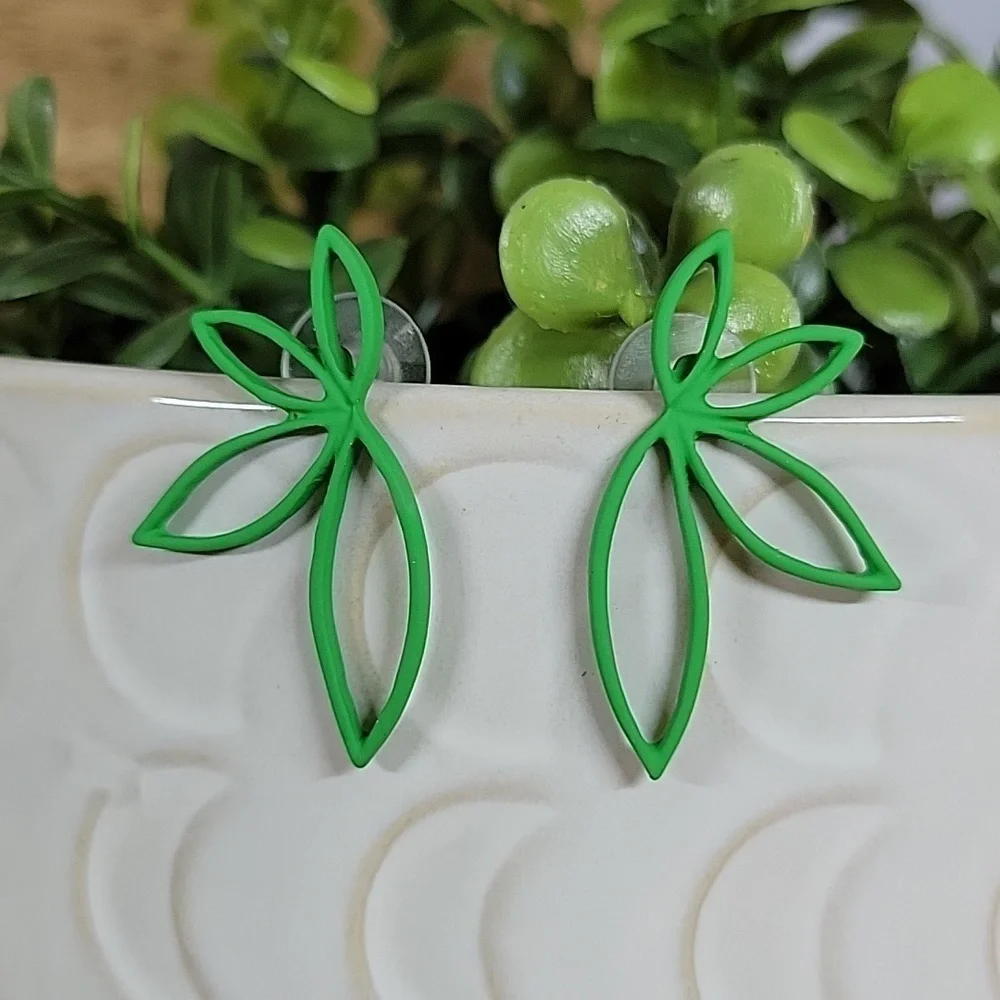 🔥LAST PAIR🔥Y2K Green Leaf Earrings